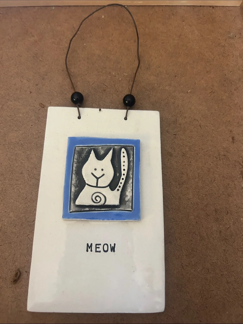 Ceramic 'Meow' Cat Wall Hanging - White and Blue